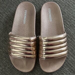 Steve Madden Women's Bronze Rose Gold Slide Sandals Size 9 EUR 40
